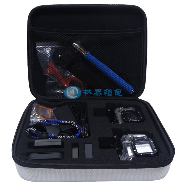（非標(biāo)準(zhǔn)大號）銀色 EVA相機(jī)包使用效果